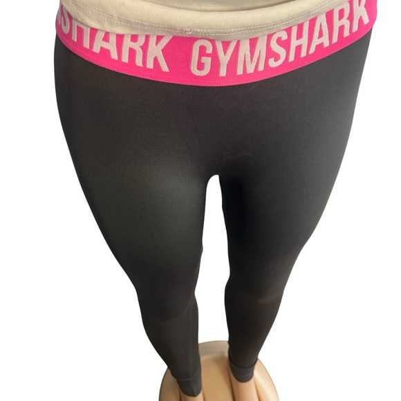 3/$30 🍂 Gymshark Grey Leggings with Vibrant Pink Waistband - Picture 4 of 10
